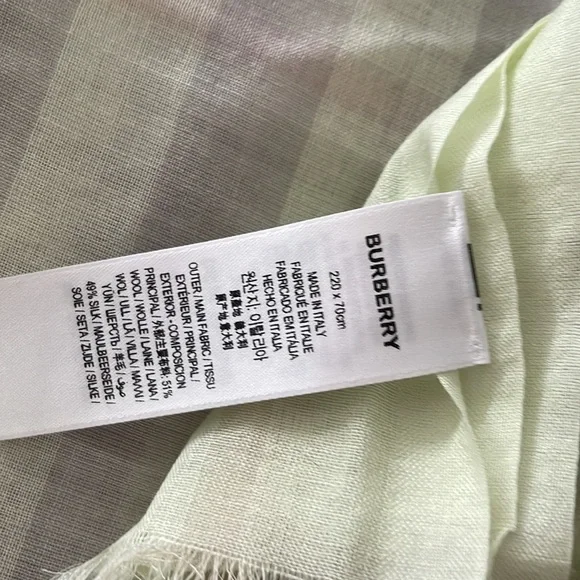 Burberry Big Check Gauze Scarf limestone color